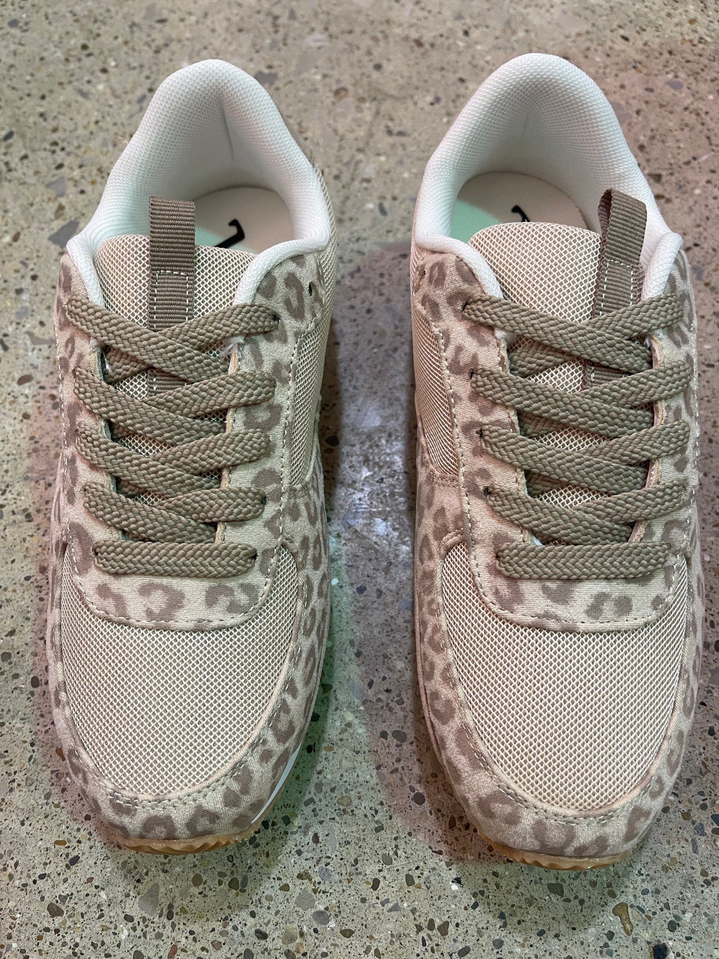 Very G Runner Taupe Cream